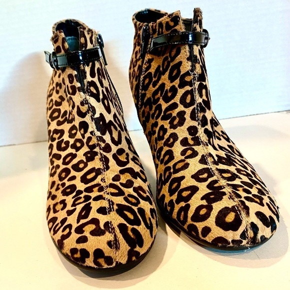 Aerosoles Patrol Car Leopard Print Ankle Boots Diamond Flex Outsole Size 7 M - Picture 2 of 13